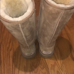Classic Tall UGG Boots (Chestnut)